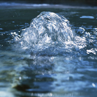 温泉水
